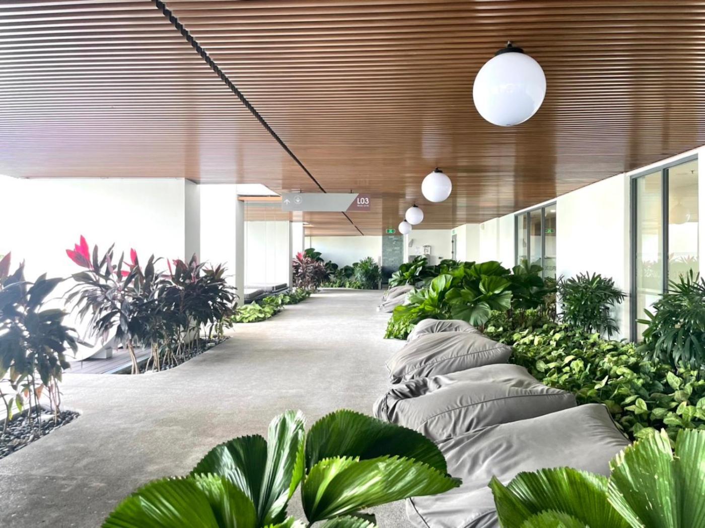 Compass One Building - Luxury Apartments Ap Phu Tho Dış mekan fotoğraf