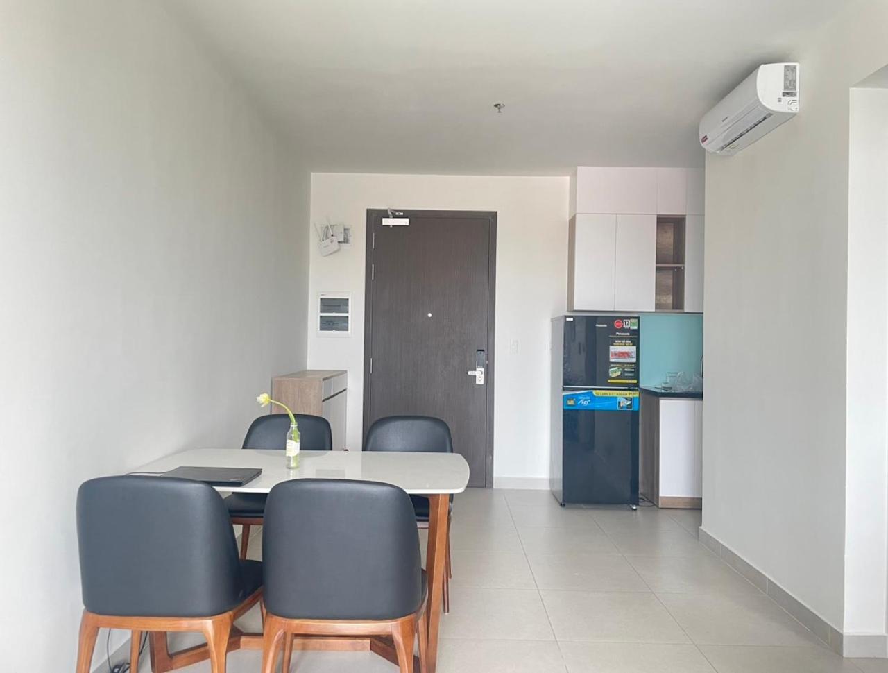 Compass One Building - Luxury Apartments Ap Phu Tho Dış mekan fotoğraf
